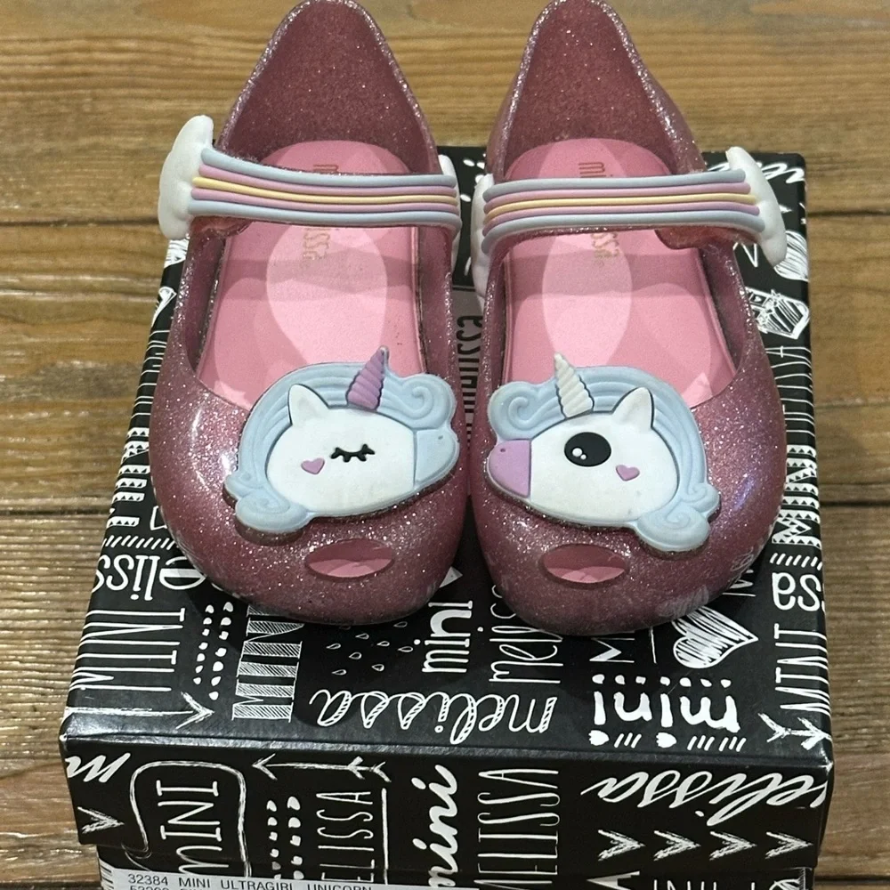 Mini Melissa unicorn flat - Picture 2 of 3